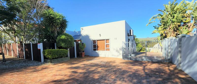 3 Bedroom Property for Sale in Die Wingerd Western Cape